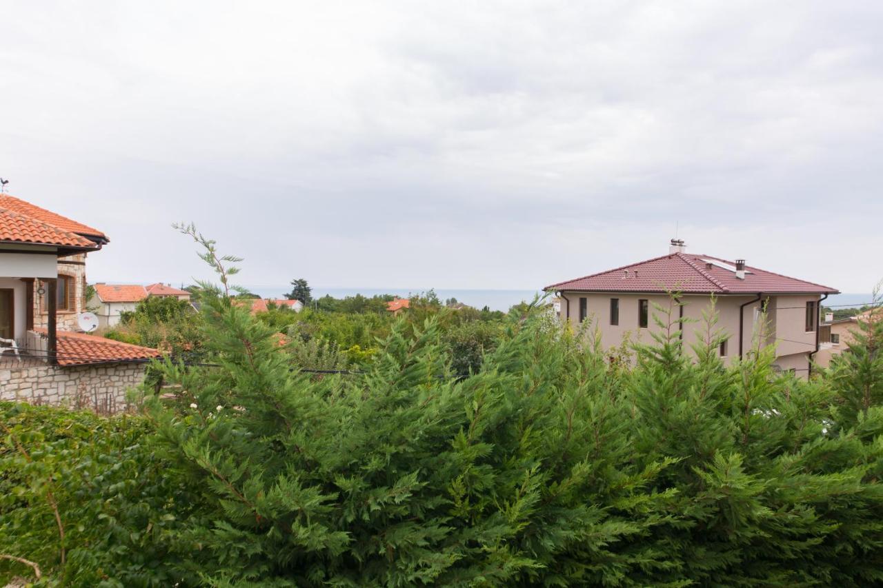 Guest House By The Captain Varna Luaran gambar